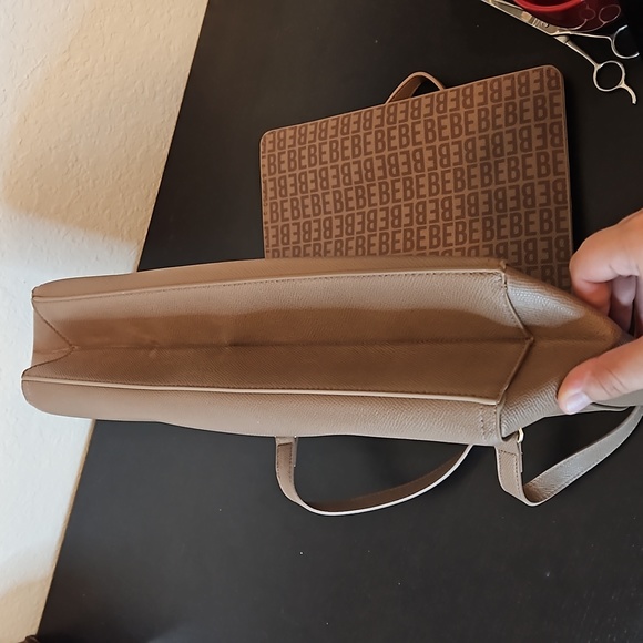 bebe tote with crossbody included - Picture 12 of 14